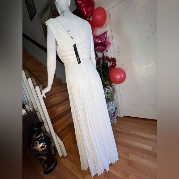 Badgley Mischka Sloane Dress - Picture 7 of 7